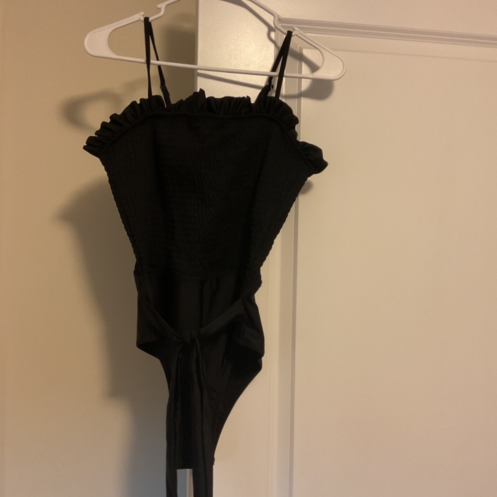 Bathing suit - Picture 2 of 3